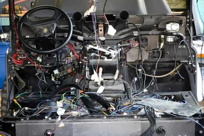 Dashboard_Wiring_Exposed_Incomplete_Assembly
